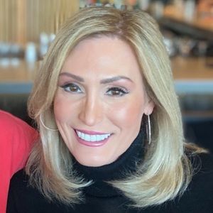 Meet your Posher, Debra